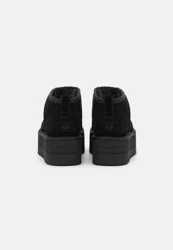 Ugg Classic Ultra Mini Platform - Platåstøvletter - Black -Ugg på nett 04a80bc6bd0b40149573cdf226b993fe