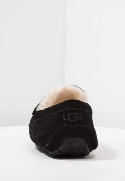 Ugg Ascot - Tøfler - Black -Ugg på nett 064905e4692445979431cce56b357559