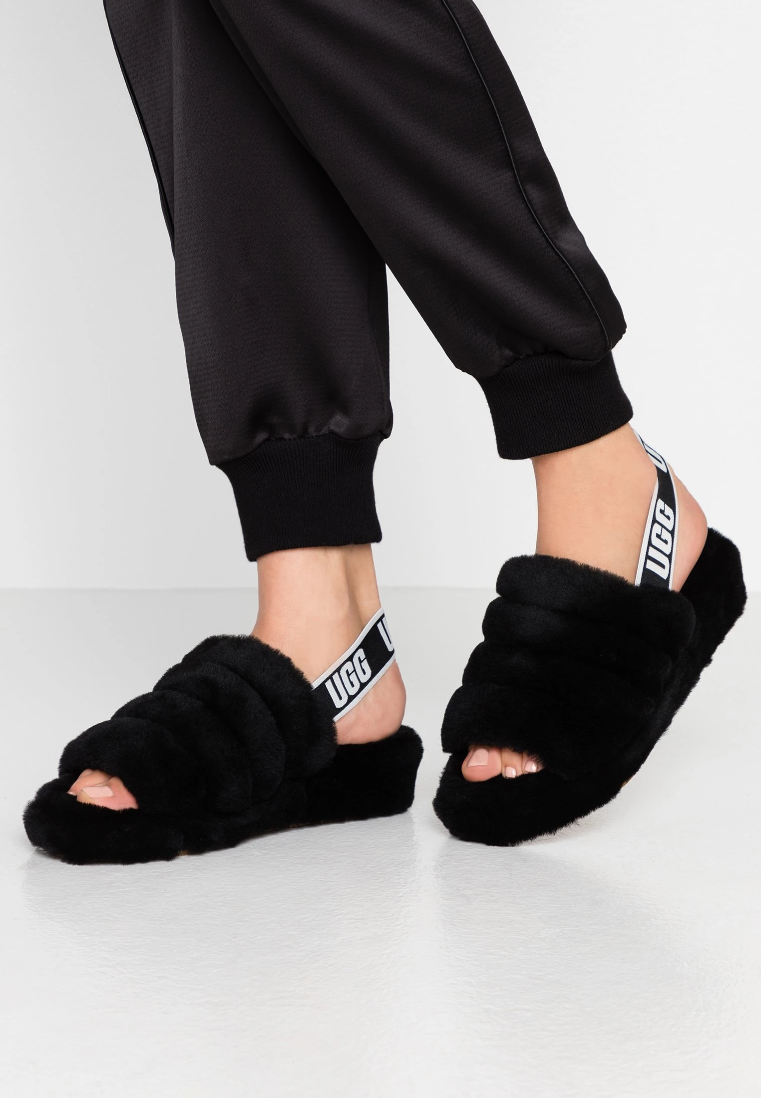 Ugg Fluff Yeah Slide - Platåsandaler - Black 3 Ugg Fluff Yeah Slide - Platåsandaler - Black