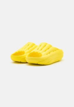 Ugg Foamo Slide - Sandaler - Sunny Yellow -Ugg på nett 25d5ac664c23402ea07f4cd2c4a06198