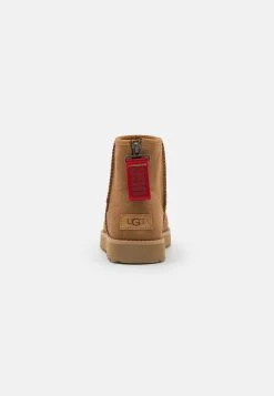 Ugg Classic Mini Logo Zip - Støvletter - Chestnut 11 Ugg Classic Mini Logo Zip - Støvletter - Chestnut -Ugg på nett 32018fa881d0416b9ff8c56586cf1ca5