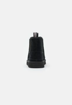 Ugg Neumel Chelsea - Støvletter - Black 10 Ugg Neumel Chelsea - Støvletter - Black -Ugg på nett 3da171c0178b4d9b9294c56615ab41f3
