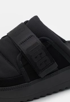 Ugg Maxxer Strap Slide - Sandaler - Black 13 Ugg Maxxer Strap Slide - Sandaler - Black -Ugg på nett 3ef63f4bc3624391a5f09147cdc317d2