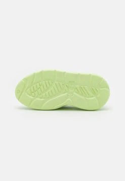 Ugg Sport Yeah- Slippers - Melon Green -Ugg på nett 432209c23aa5442aba854345bc5750f5