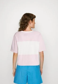 Ugg Jordene Logo Tee - T-Shirts Med Print - Dusty Lilac -Ugg på nett 4d1fc09bdc8a4b1d9c3a89082d51a761