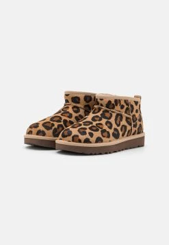 Ugg Classic Ultra Mini Spotty - Vinterstøvler - Natural -Ugg på nett 54b90afaf85c438caa2ad7047fd9ba67