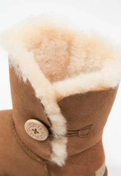 Ugg Bailey Button Ii - Støvletter - Chestnut 15 Ugg Bailey Button Ii - Støvletter - Chestnut -Ugg på nett 552b1fe50f2f4cf4b37289496cf94bc7