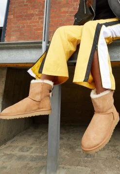 Ugg Mini Bailey Bow - Støvletter - Chestnut -Ugg på nett 61cdcd9166594be19d427f442df6a1be