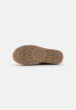 Ugg Classic Ultra Mini Platform - Platåstøvletter - Chestnut -Ugg på nett 63797d8153e44e32b9e5598ae5625d71