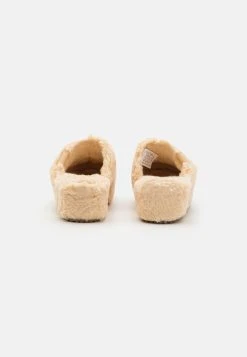 Ugg Fuzz Sugar - Sandaler - Natural 9 Ugg Fuzz Sugar - Sandaler - Natural -Ugg på nett 723f803c30fc47cda580c2d2d479e84f