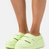 Ugg Sport Yeah- Slippers - Melon Green 1 Ugg Sport Yeah- Slippers - Melon Green -Ugg på nett 7572510b370d41fd97e87718d3d8c81a