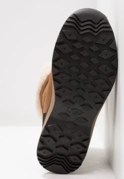 Ugg Adirondack - Vinterstøvler - Chestnut 16 Ugg Adirondack - Vinterstøvler - Chestnut -Ugg på nett 7c2648fd02964f909076d91b85431126