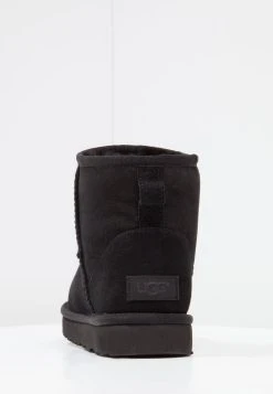 Ugg Classic Mini - Støvletter - Black -Ugg på nett 7c7e7382554e433aae7c9c33349d0382