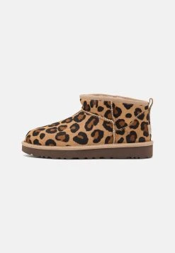 Ugg Classic Ultra Mini Spotty - Vinterstøvler - Natural -Ugg på nett 7d6c5f45e04d4c49b178cfe65542c3a4