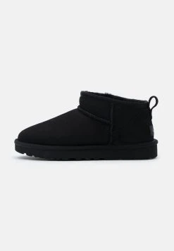 Ugg Classic Ultra - Ankelboots - Black -Ugg på nett 82b271a9b3cd4e799cb6c4fc6f352c2a