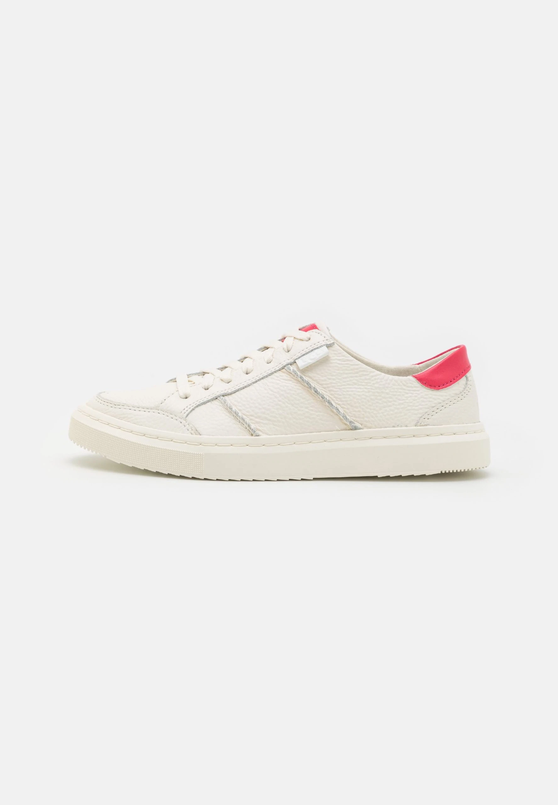 Ugg Alameda Lace - Joggesko - Bright White/Red Pepper 4 Ugg Alameda Lace - Joggesko - Bright White/Red Pepper - Bilde 2