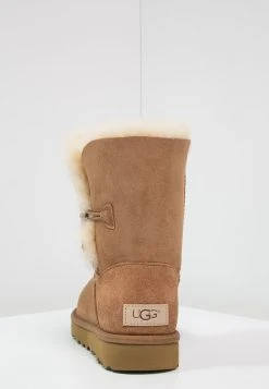 Ugg Bailey Button Ii - Støvletter - Chestnut 13 Ugg Bailey Button Ii - Støvletter - Chestnut -Ugg på nett 8da777e2c24d43a9b27ebabbbacce7ac