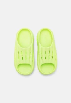 Ugg Foamo Slide - Sandaler - Pale Chartreuse 15 Ugg Foamo Slide - Sandaler - Pale Chartreuse -Ugg på nett 93d63c2bc8dc4d1c8ff56025f707cbad