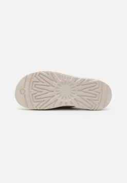 Ugg Goldencoast Slide - Sandaler - Sand/Santorini 12 Ugg Goldencoast Slide - Sandaler - Sand/Santorini -Ugg på nett 9efaeebfb21346cca85508d36764ed90