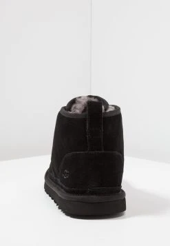 Ugg Neumel - Casual Snøresko - Black 11 Ugg Neumel - Casual Snøresko - Black -Ugg på nett a4612b8ea02643d58e8c34f0da672e87