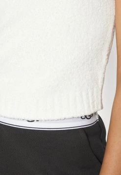 Ugg Dulcie - Pyjamasoverdel - Cream 13 Ugg Dulcie - Pyjamasoverdel - Cream -Ugg på nett a9d6c0e54ae2459fad90451b60090210