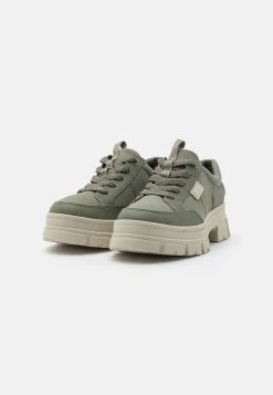 Ugg Ashton Hybrid - Joggesko - Moss Green -Ugg på nett b5386a26da4f4d0d88e494fafc0fd13e