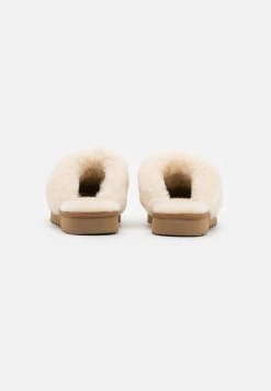 Ugg Cozy - Tøfler - Cream -Ugg på nett b5571a74f6324f21a1659713442b57c9