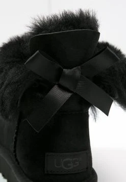 Ugg Mini Bailey Bow - Støvletter - Black 15 Ugg Mini Bailey Bow - Støvletter - Black -Ugg på nett cbca21392ca043638604771e9625f7a2