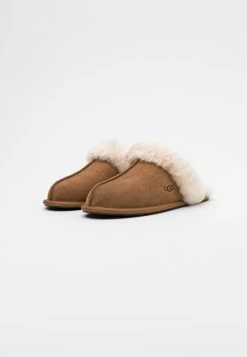 Ugg Scuffette - Tøfler - Chestnut 14 Ugg Scuffette - Tøfler - Chestnut -Ugg på nett d2b10a5b1ded44b5ad390ee8be2007f4