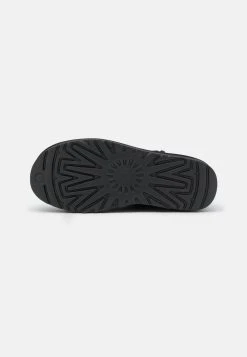 Ugg Classic Ultra Mini Platform - Platåstøvletter - Black -Ugg på nett eb7ac42698d94d1b826c6d0448604793