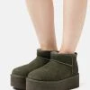 Ugg Classic Ultra Mini Platform - Platåstøvletter - Moss Green -Ugg på nett ee66df9da48e47e6939fa6492adba63e