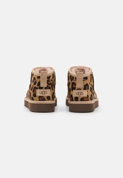Ugg Classic Ultra Mini Spotty - Vinterstøvler - Natural -Ugg på nett f085a88870f3425ab9fe436df0e823a1