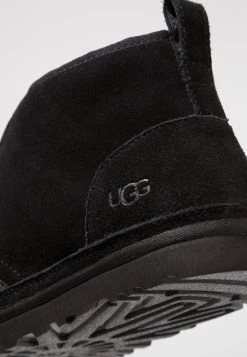 Ugg Neumel - Casual Snøresko - Black 13 Ugg Neumel - Casual Snøresko - Black -Ugg på nett f920dd43e4ba43758252d5d96ace0860